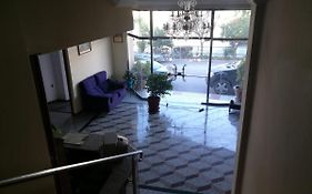 Hotel Lindaraja  2*